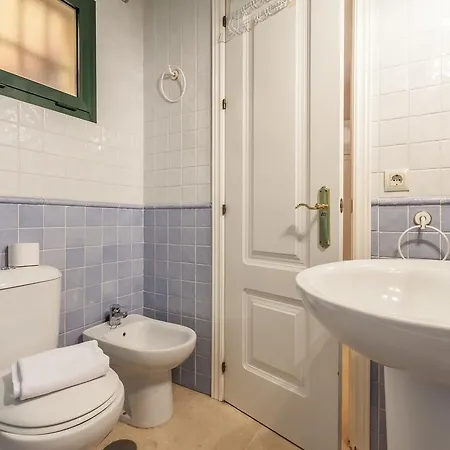 Aguiar Center With Wifi Apartment *